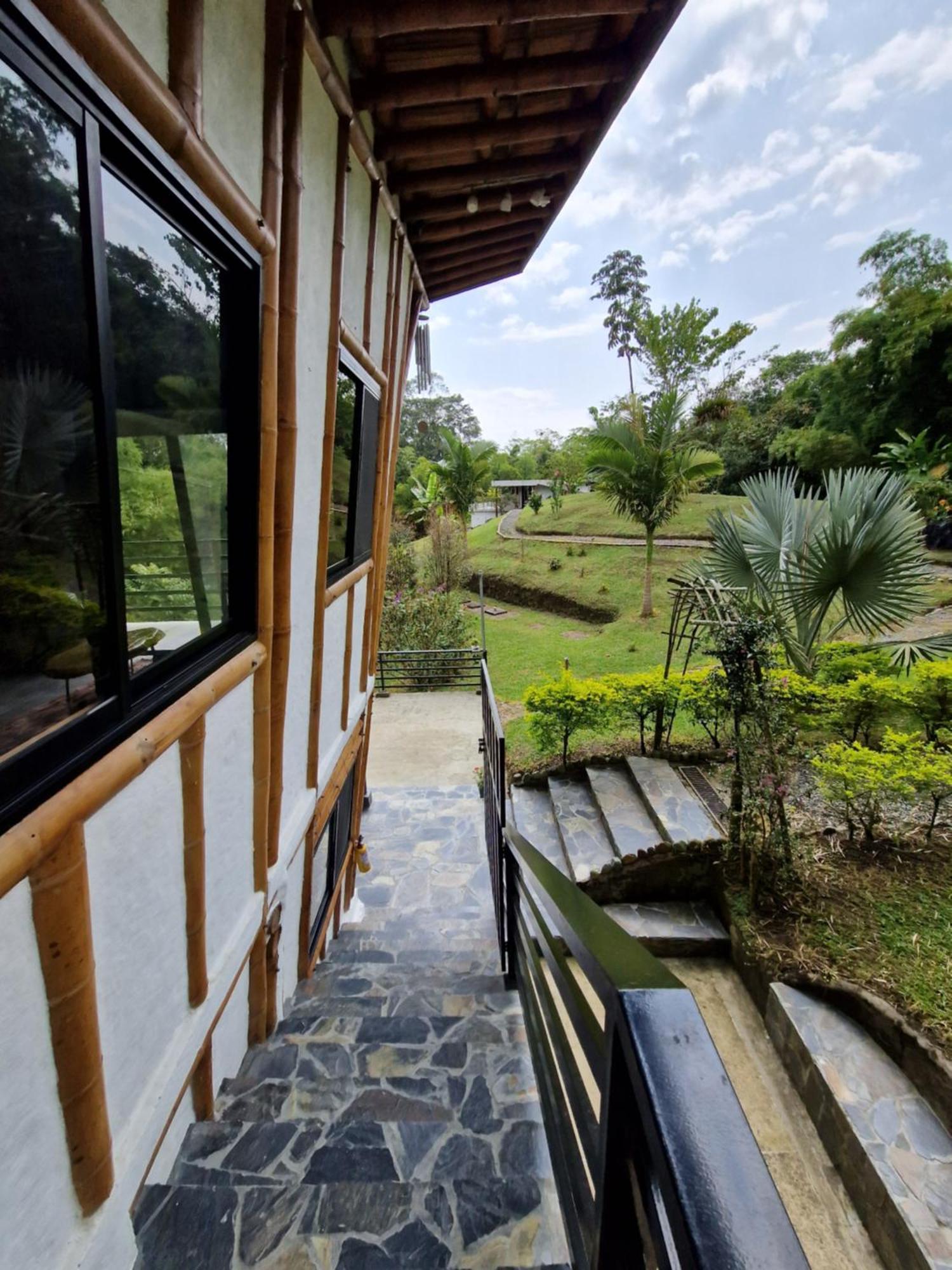 Bhutan Filandia Guest House Bagian luar foto
