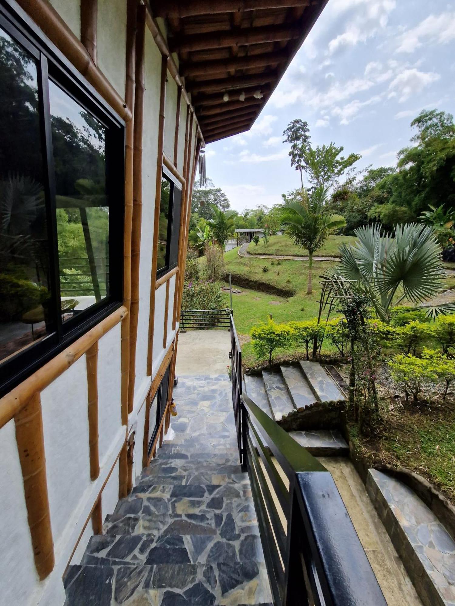 Bhutan Filandia Guest House Bagian luar foto