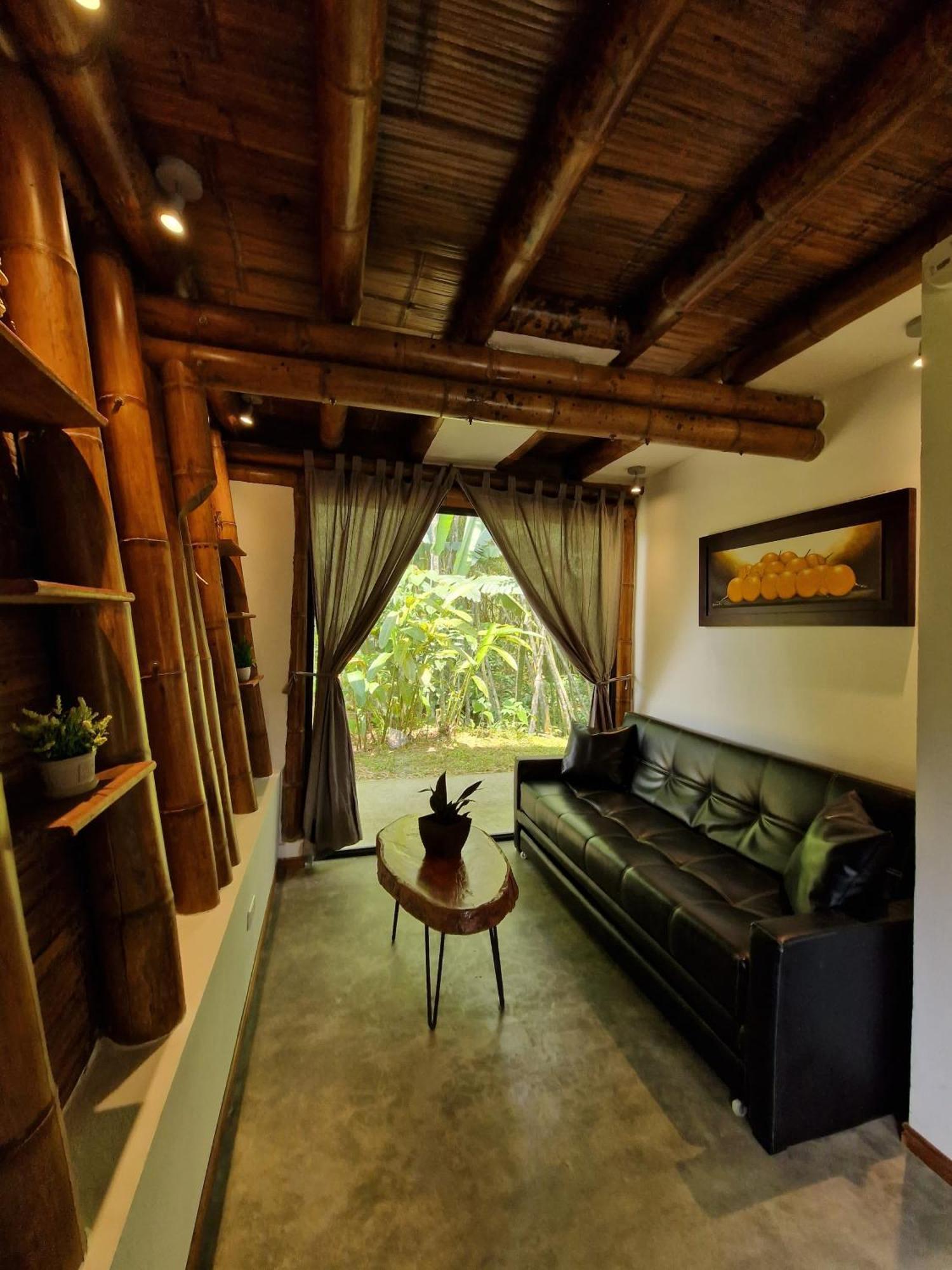 Bhutan Filandia Guest House Bagian luar foto