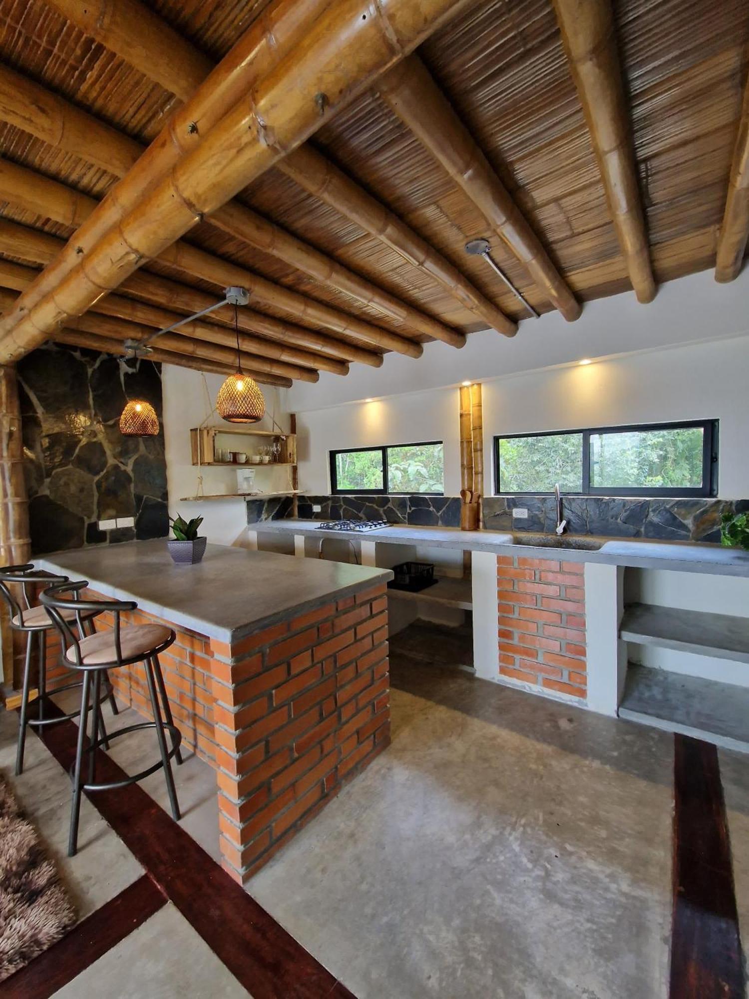 Bhutan Filandia Guest House Bagian luar foto