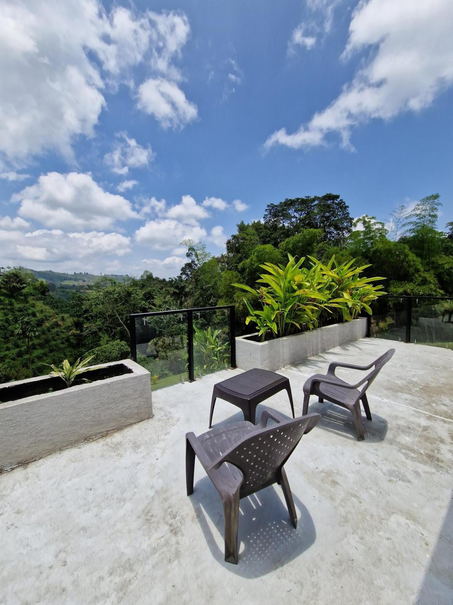 Bhutan Filandia Guest House Bagian luar foto