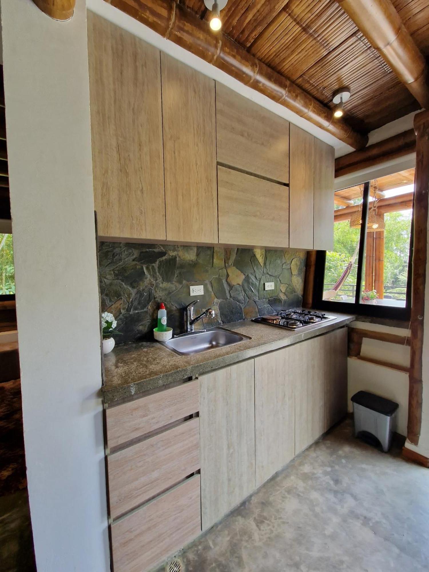 Bhutan Filandia Guest House Bagian luar foto