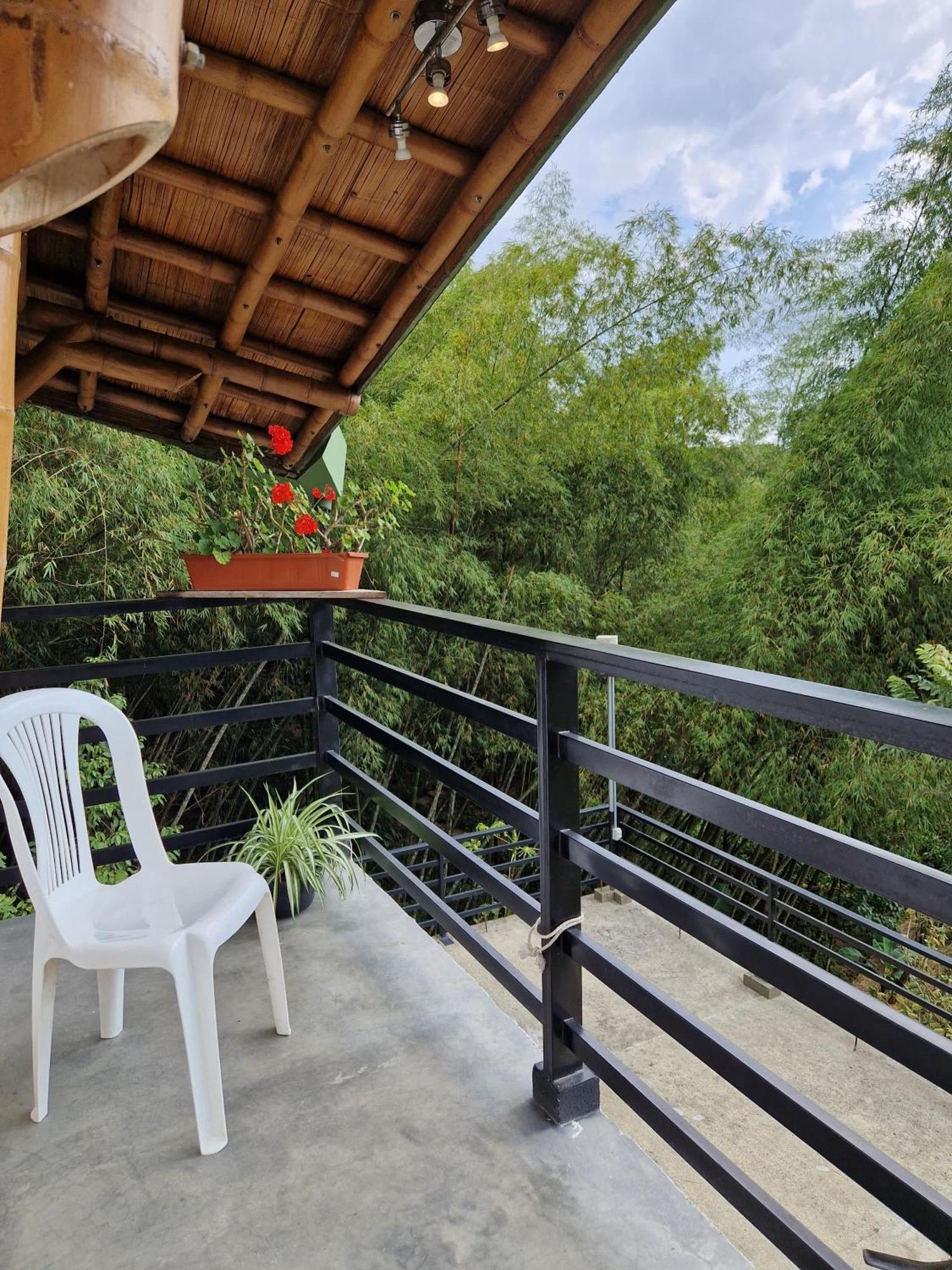Bhutan Filandia Guest House Bagian luar foto